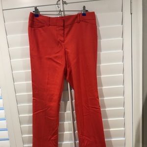 The Limited, never worn, size 8 “Drew Fit” pant.